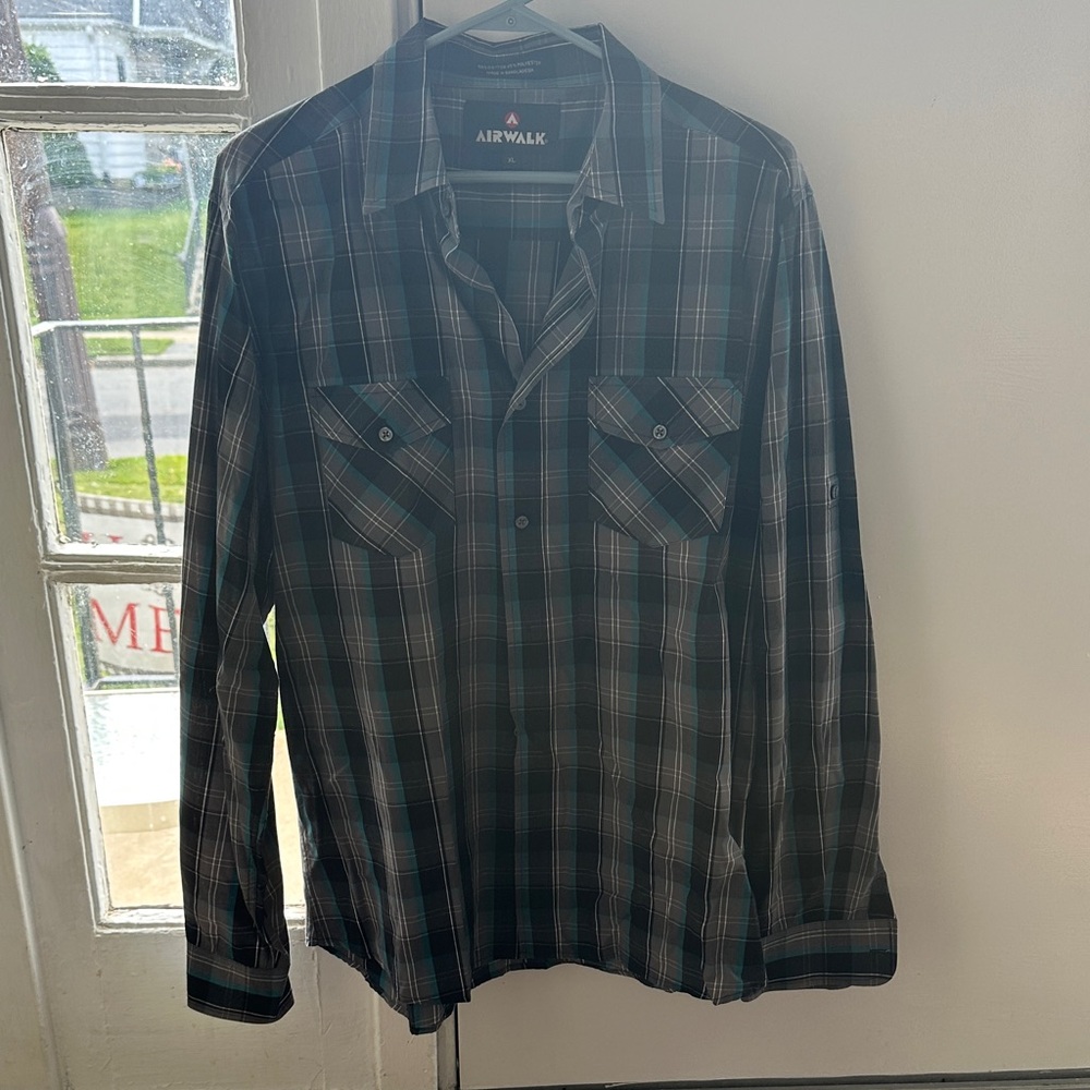 Airwalk Men's Plaid Casual Button Down Shirt - Blue and Black